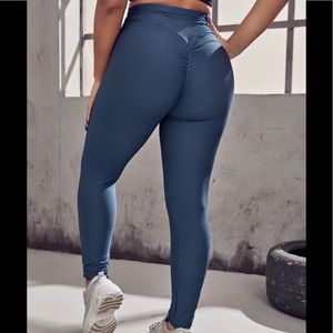 Plus size ruched wide band leggings
